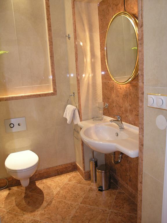 Apartman Lux Skroupova Lägenhet Karlsbad Exteriör bild